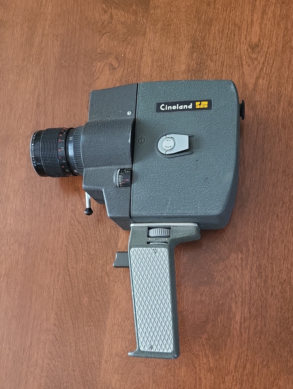 Vintage Cineland RF Zoom 3EE 8mm Movie Camera - Gray